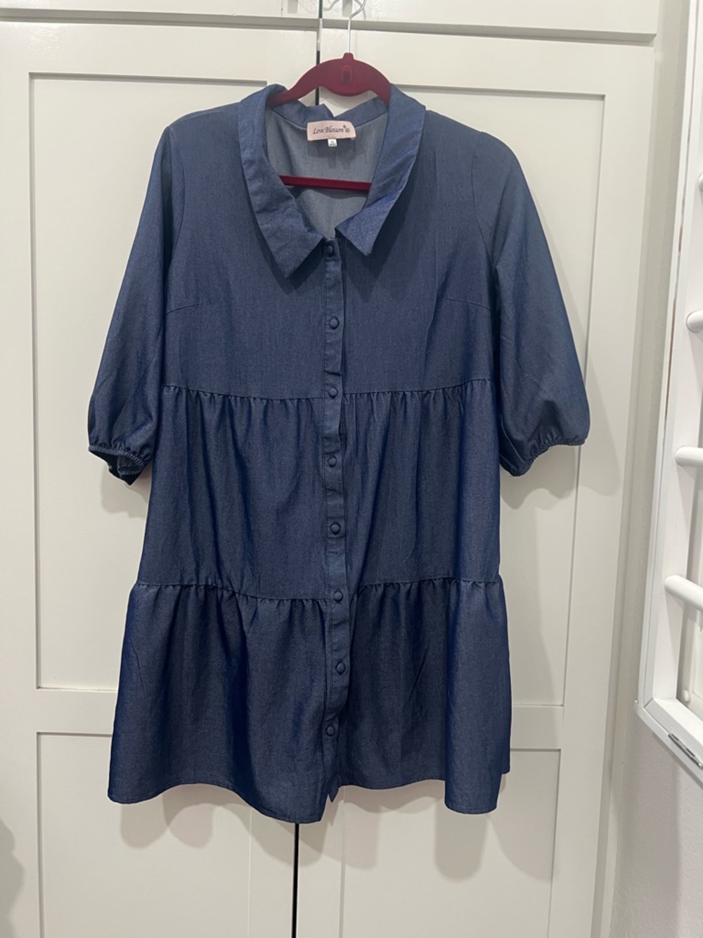 Love Blossom sz med chambray denim tiered shirt dress/button-down front & collar
